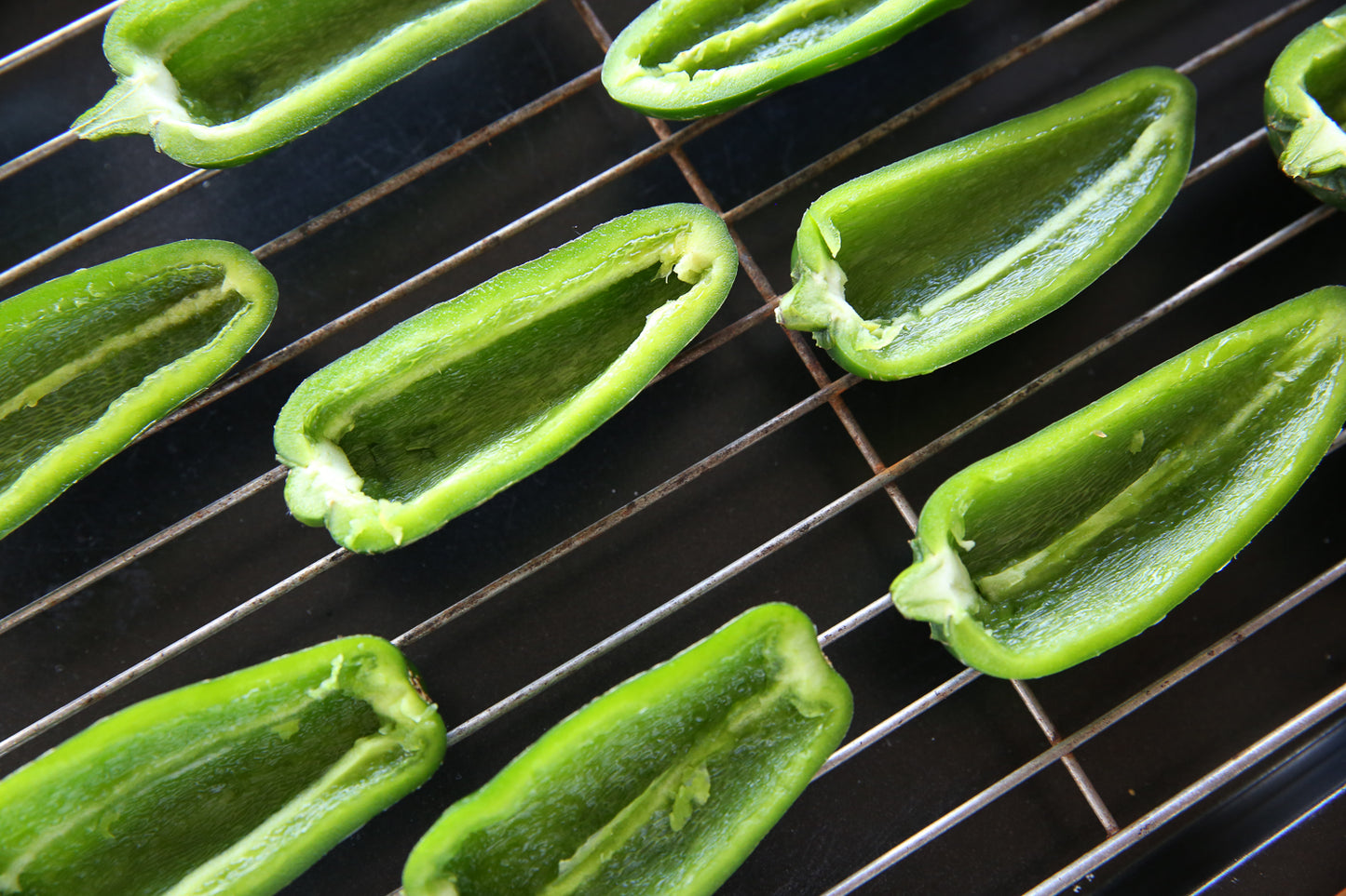 Fresh Jalapeño Chillies – Hot